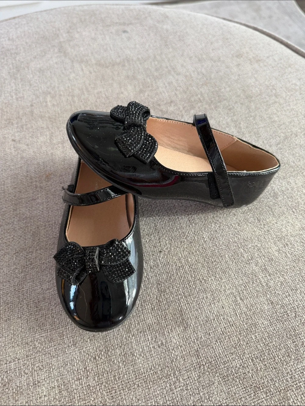 Girls' Black Patent Mary Jane Shoes with Decorative Bow